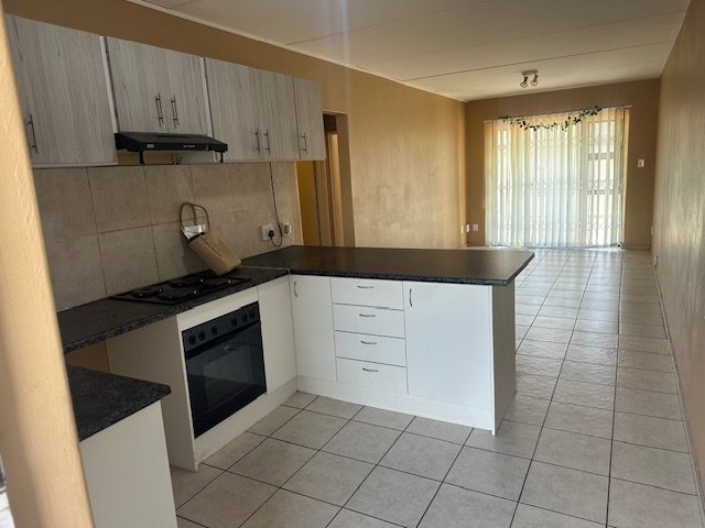 2 Bedroom Property for Sale in Maitland Western Cape